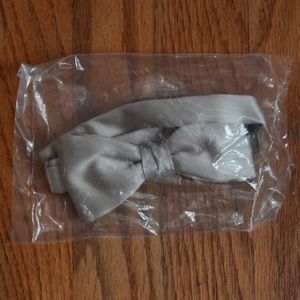 NWOT Vintage Unknown Brand Unisex Hook-On Bow Tie